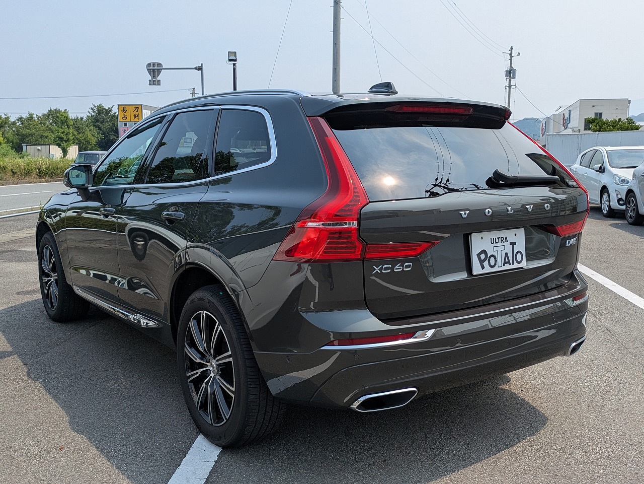ボルボＸＣ60 D4  AWD インスクリプション1